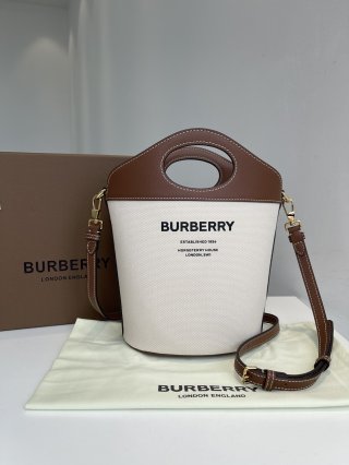 Burberry Burberry