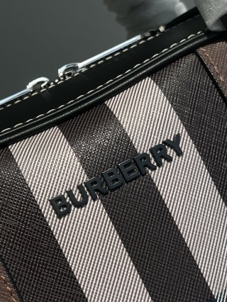 Burberry Burberry