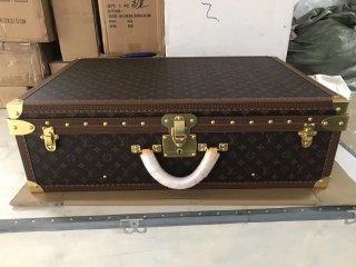 Draw-bar box Draw-bar box