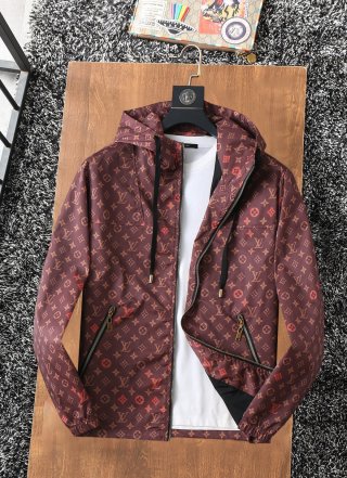 Hoodies & Sweatshirts Hoodies & Sweatshirts