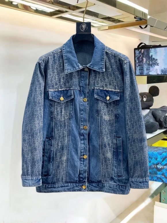 Coats & Jackets Coats & Jackets