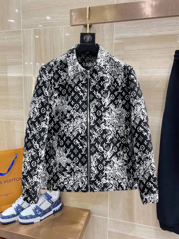 Coats & Jackets Coats & Jackets