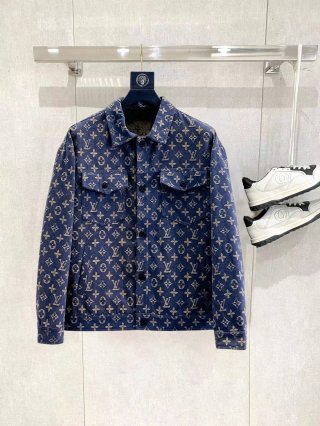 Coats & Jackets Coats & Jackets