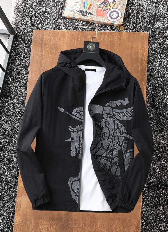 Hoodies & Sweatshirts