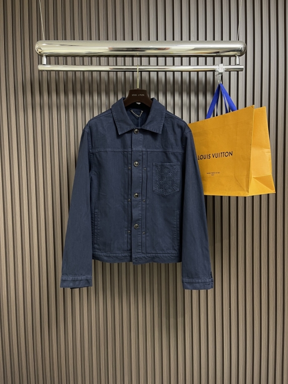 Coats & Jackets Coats & Jackets