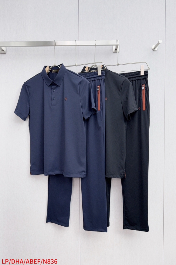 Leisure suit Leisure suit