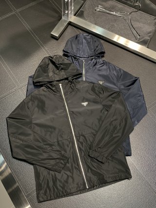 Hoodies & Sweatshirts Hoodies & Sweatshirts