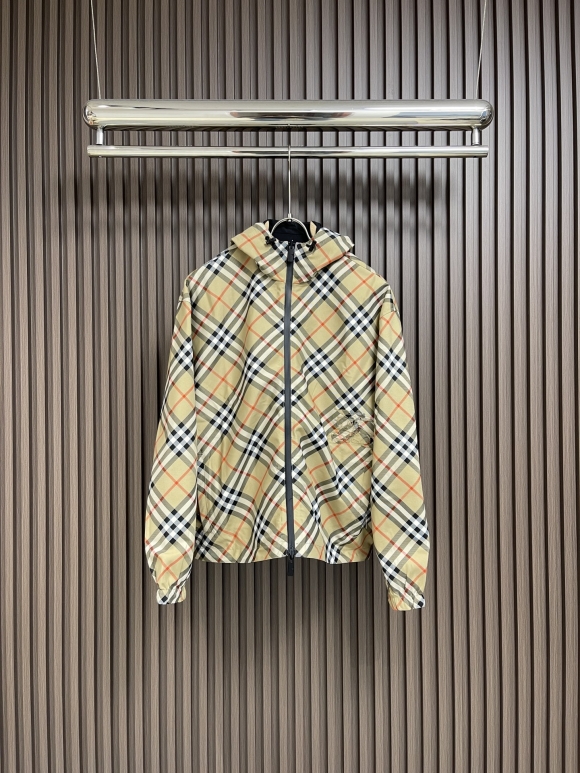 Hoodies & Sweatshirts Hoodies & Sweatshirts