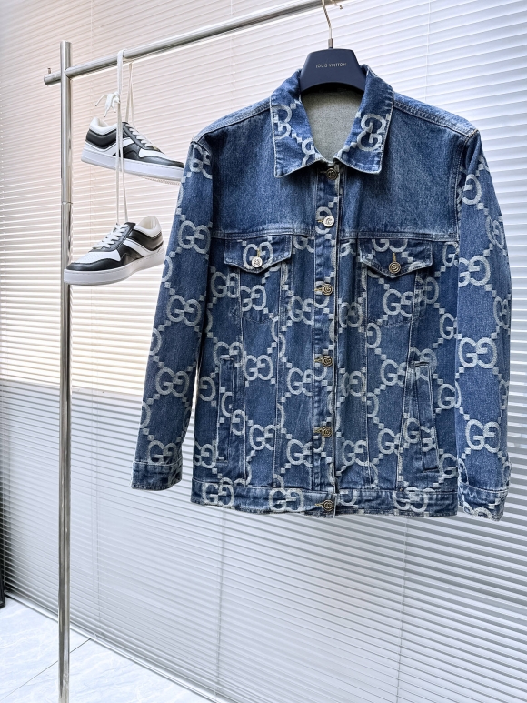 Coats & Jackets Coats & Jackets