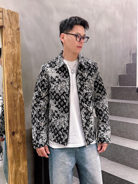 Coats & Jackets Coats & Jackets