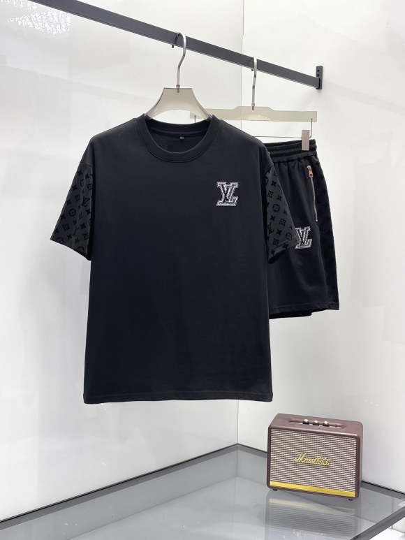 Leisure suit Leisure suit