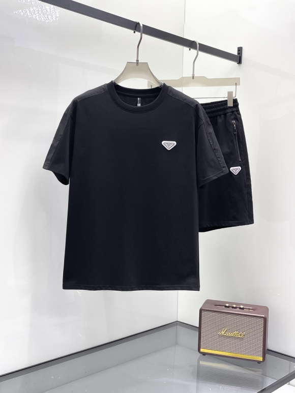 Leisure suit Leisure suit