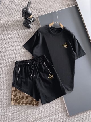 Leisure suit Leisure suit