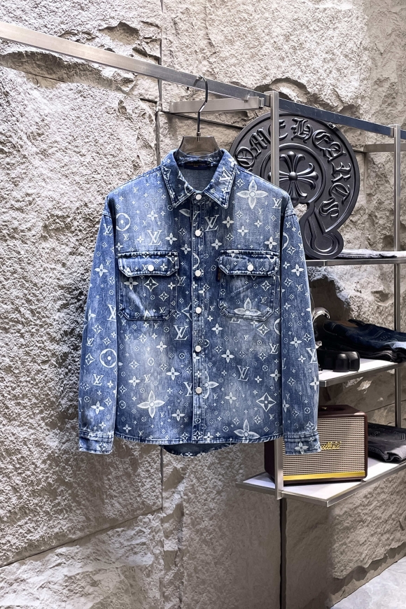 Coats & Jackets Coats & Jackets