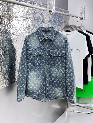 Coats & Jackets Coats & Jackets