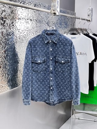 Coats & Jackets Coats & Jackets