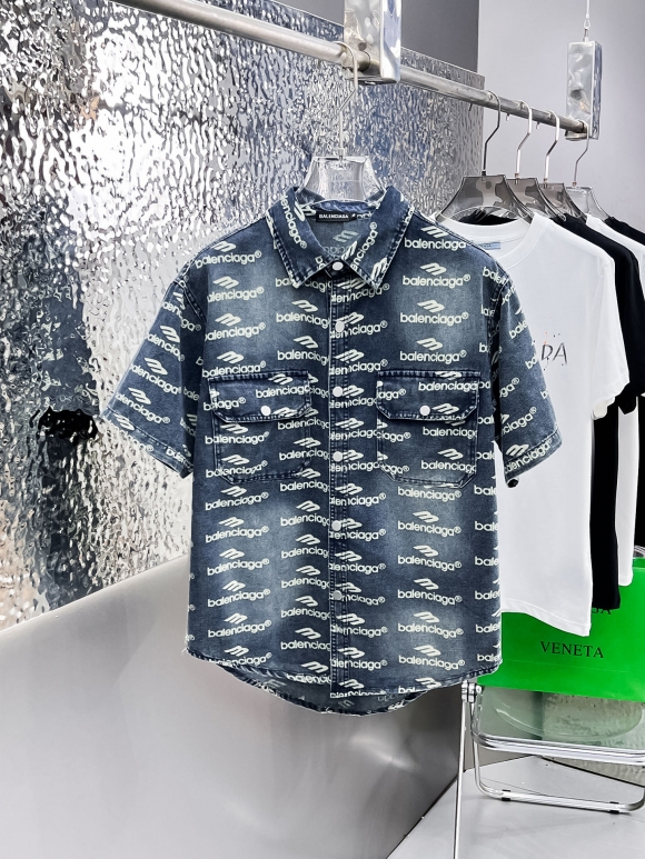 Coats & Jackets Coats & Jackets