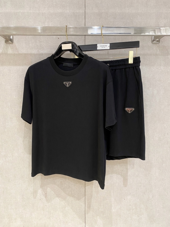 Leisure suit Leisure suit