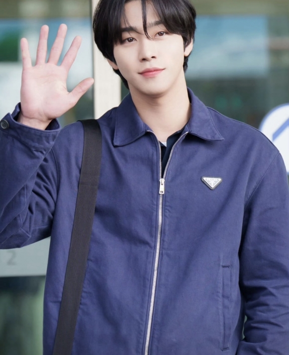 Coats & Jackets Coats & Jackets