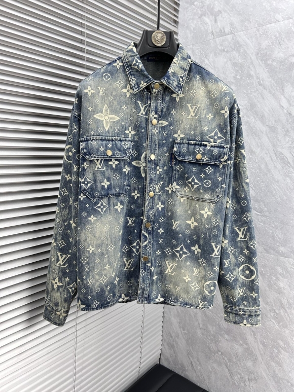 Coats & Jackets Coats & Jackets