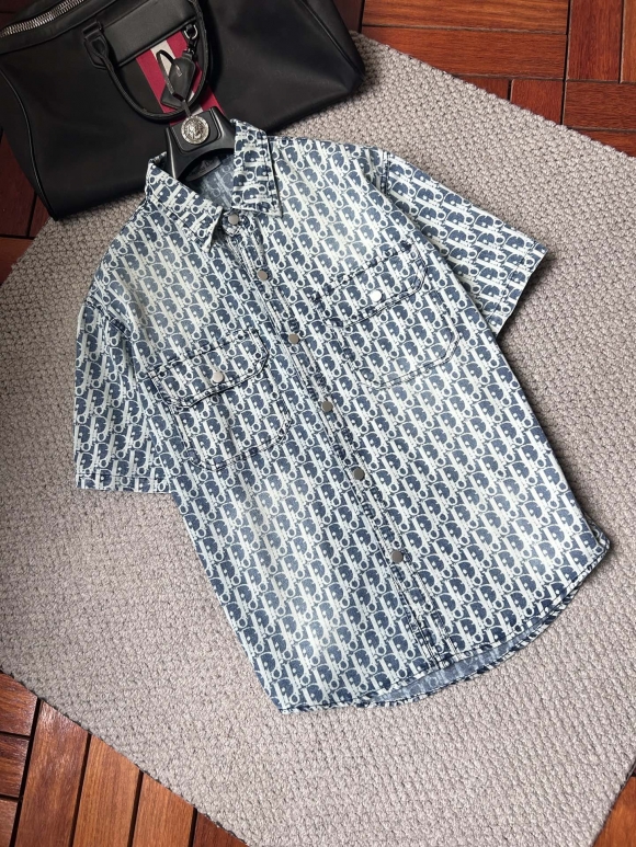 Coats & Jackets Coats & Jackets