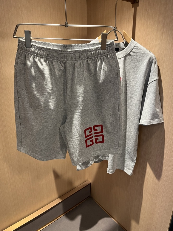 Leisure suit Leisure suit