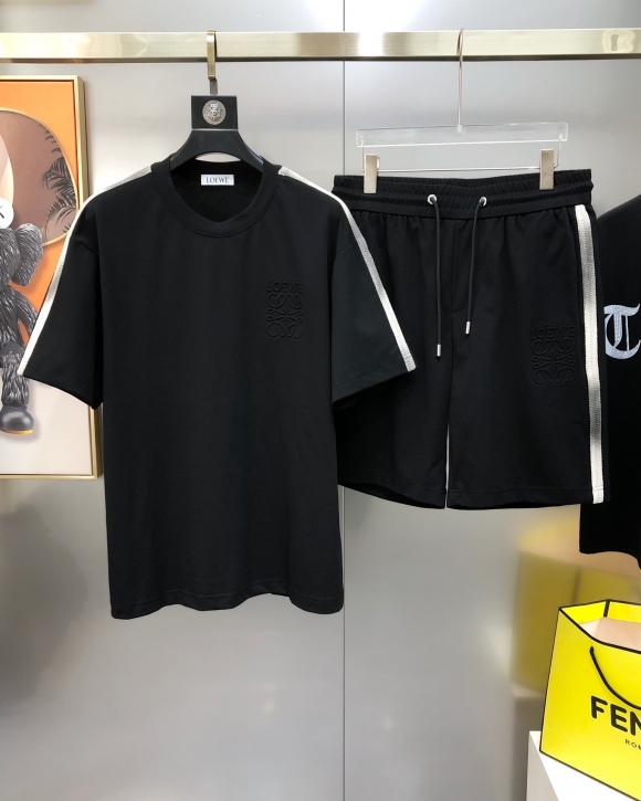 Leisure suit Leisure suit