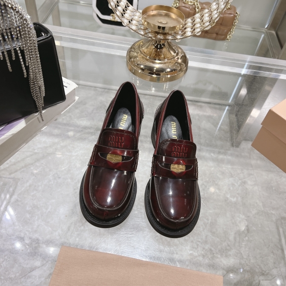 Womens shoes collection