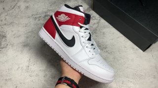 AirJordan1MidSHOES