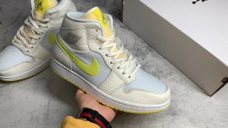 AirJordan1MidSHOES