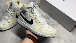 AirJordan1MidSHOES