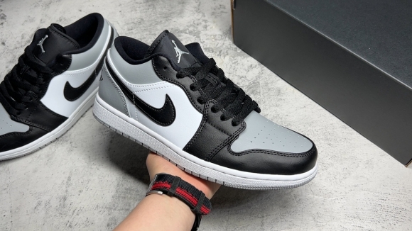 AirJordan1LowSHOES