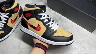 AirJordan1MidSHOES