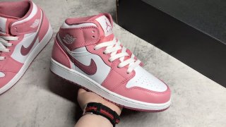 AirJordan1MidSHOES