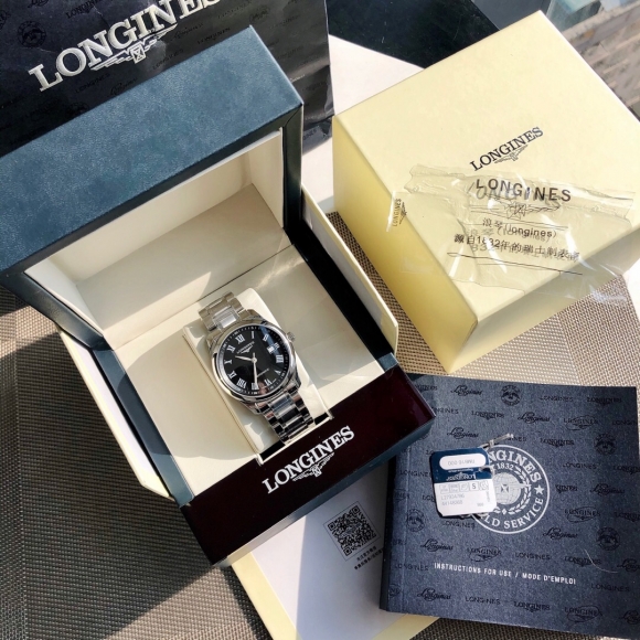LONGINES