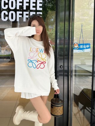 Hoodies & Sweatshirts Hoodies & Sweatshirts