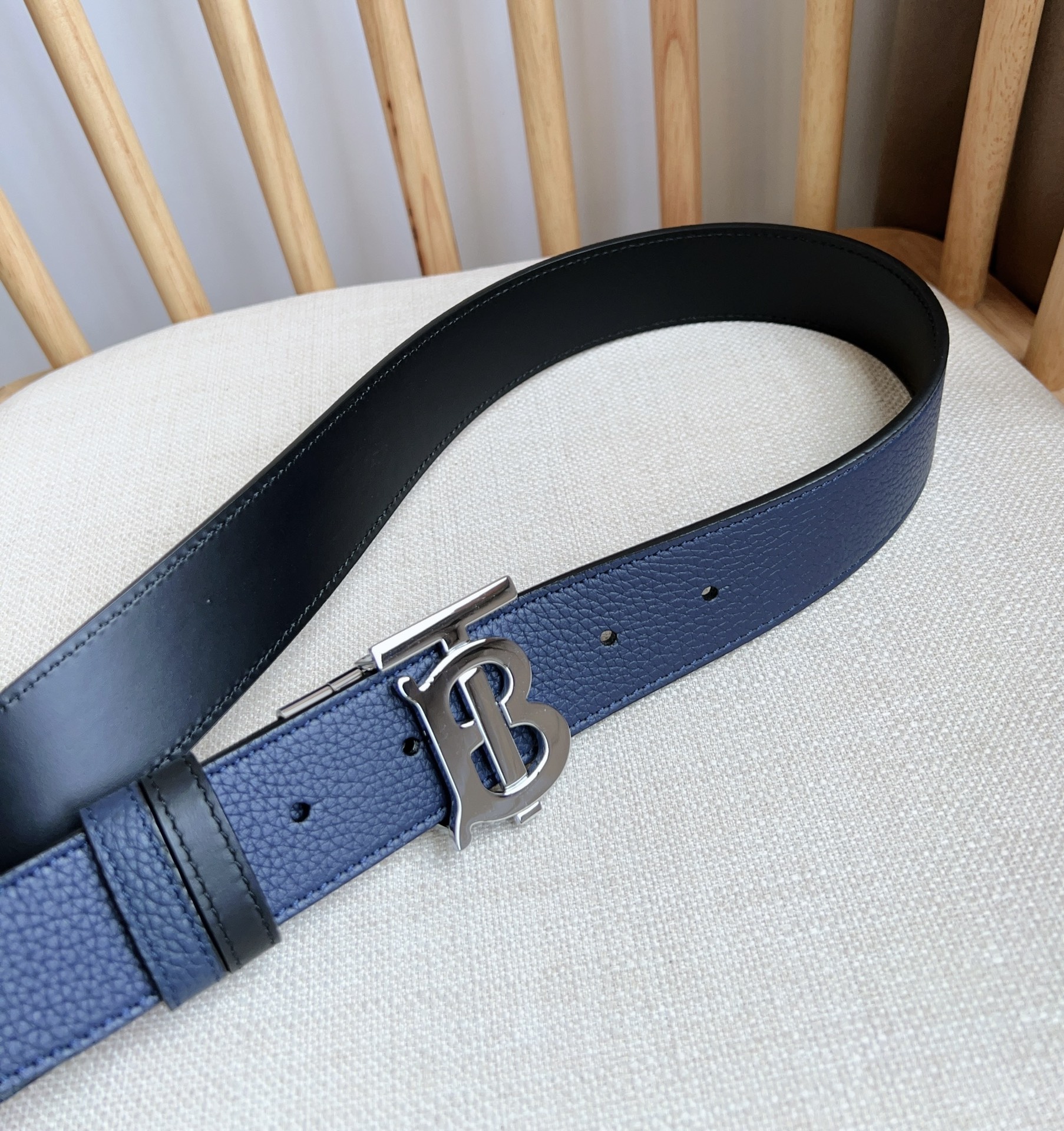 Burberry-Belts