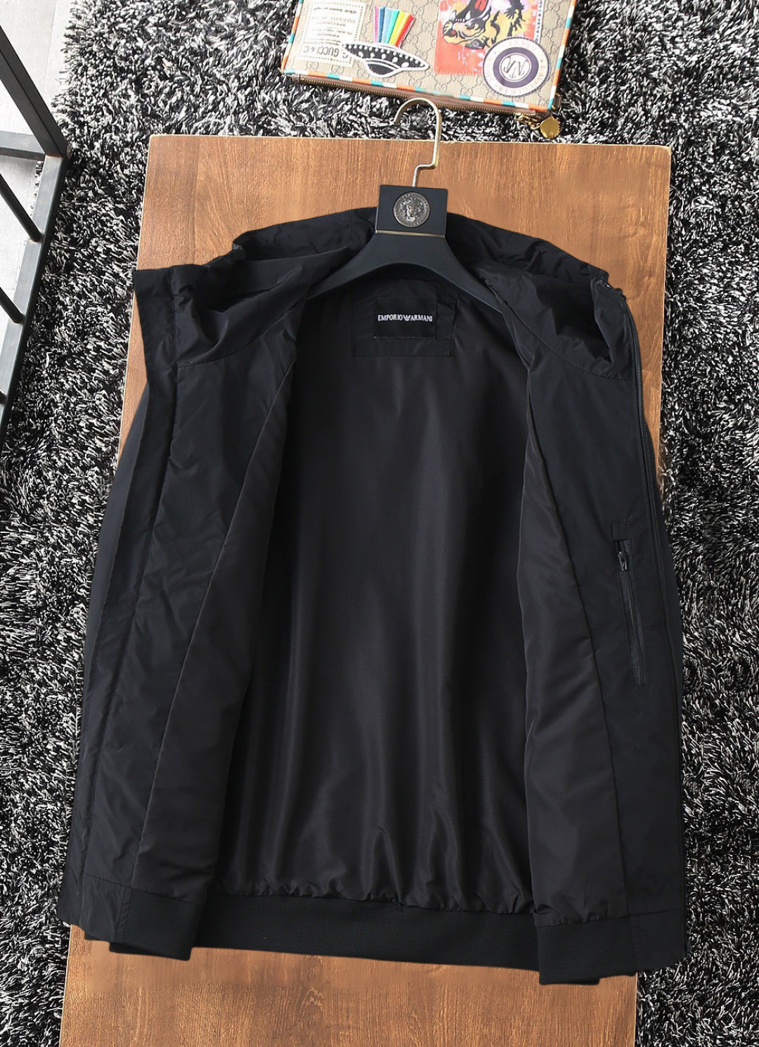 Hoodies & Sweatshirts