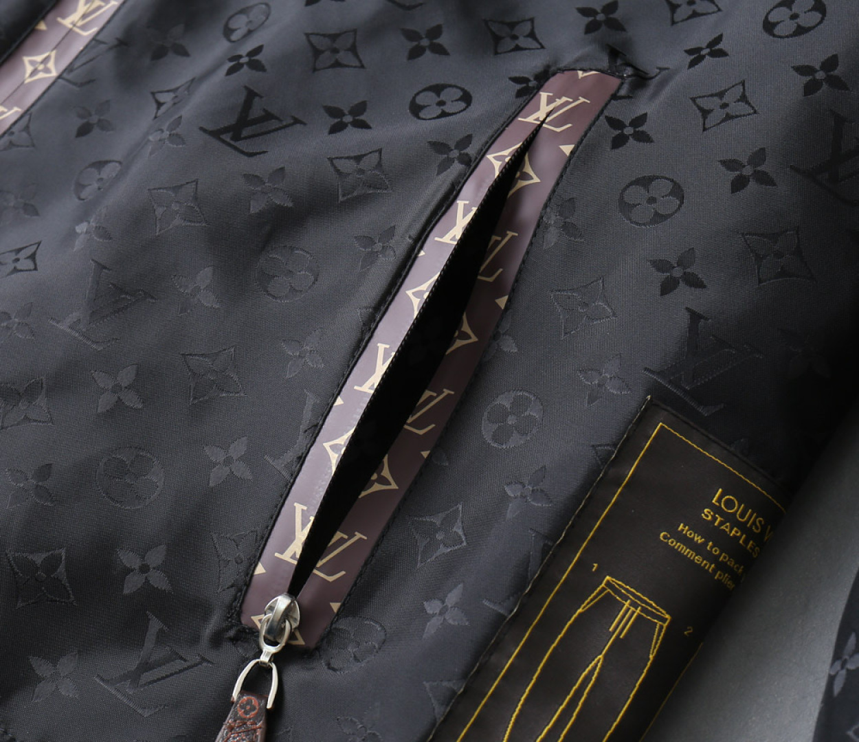 Hoodies & Sweatshirts