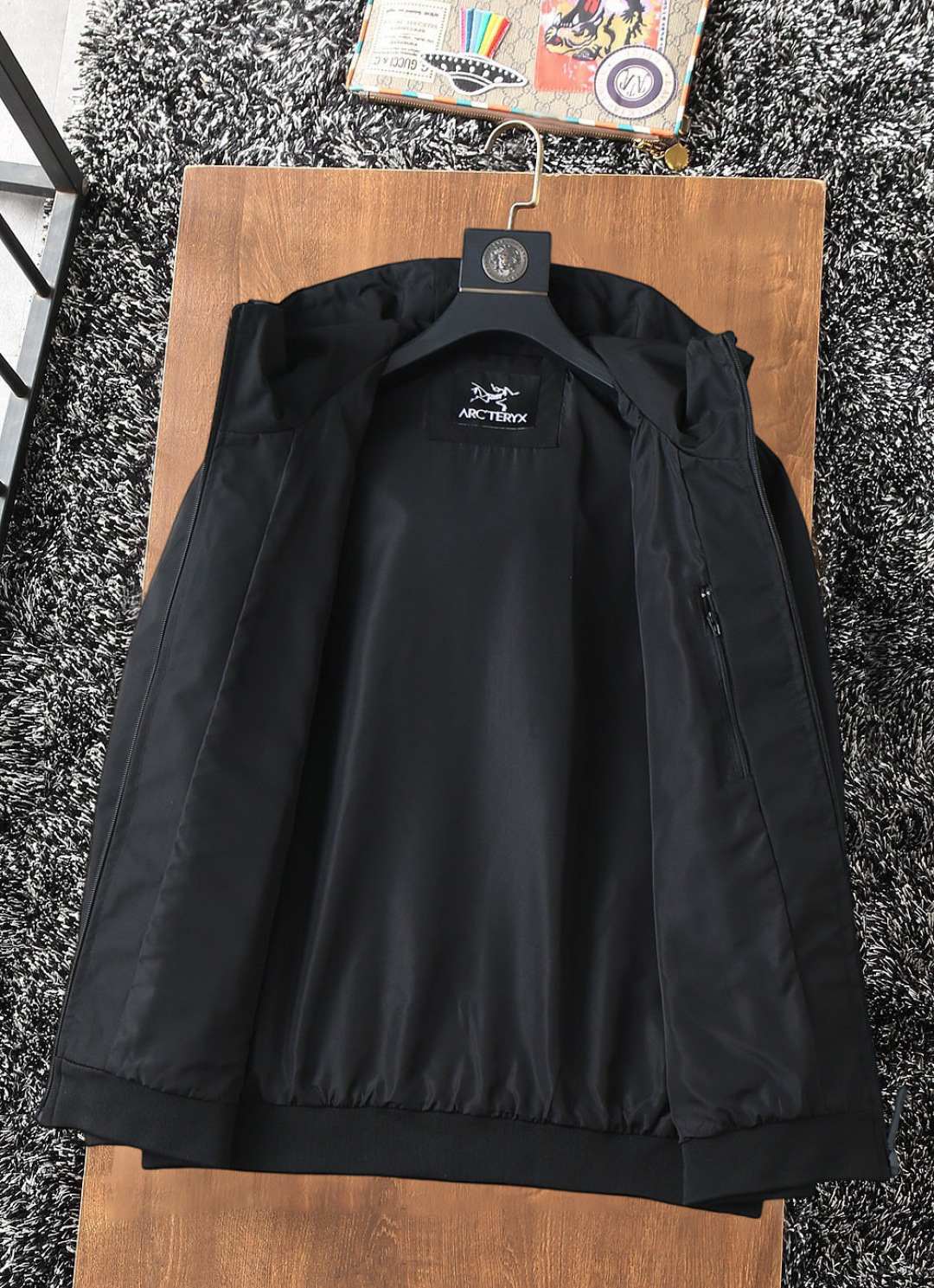 Hoodies & Sweatshirts