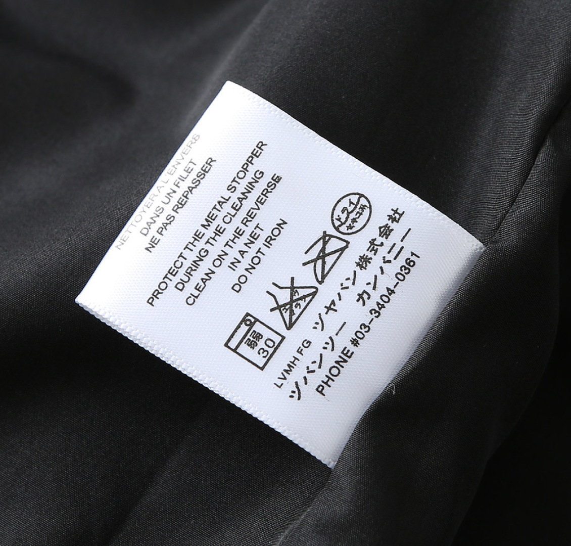 Hoodies & Sweatshirts