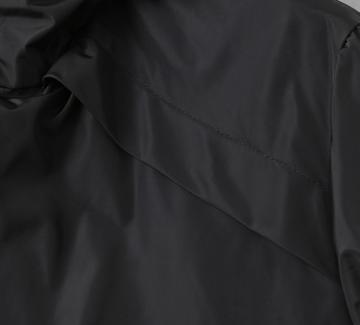 Hoodies & Sweatshirts