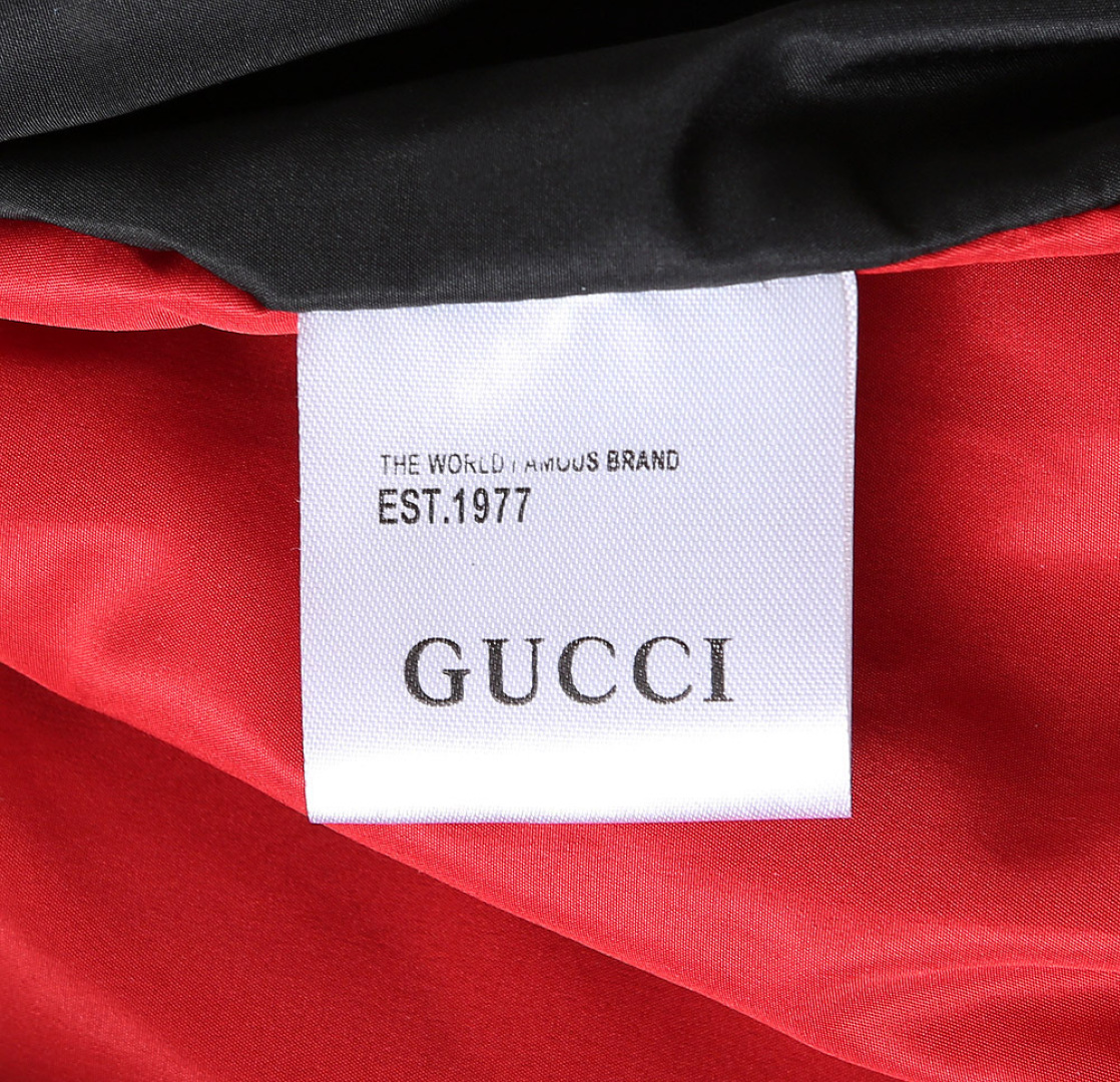 Hoodies & Sweatshirts