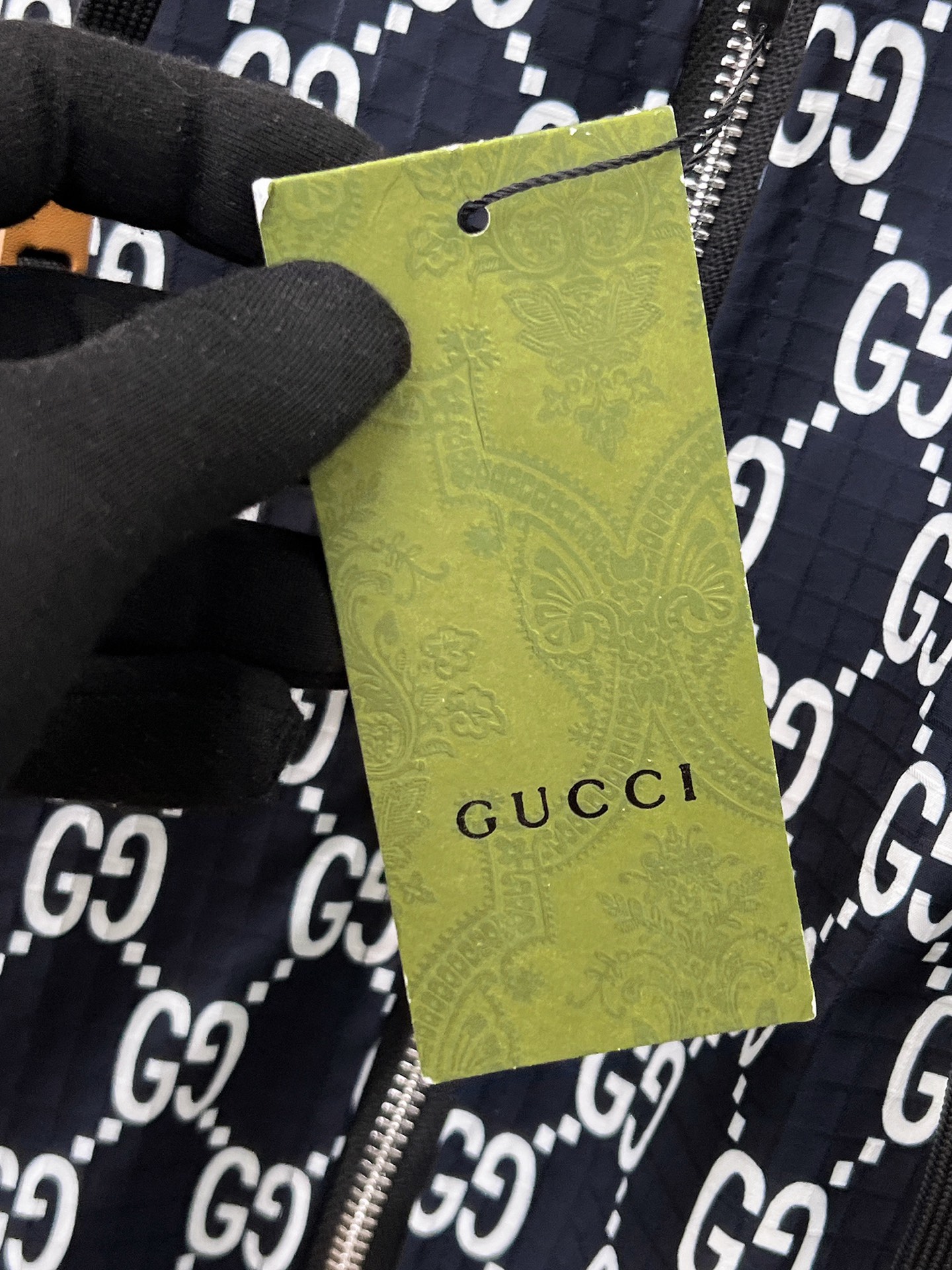 Hoodies & Sweatshirts