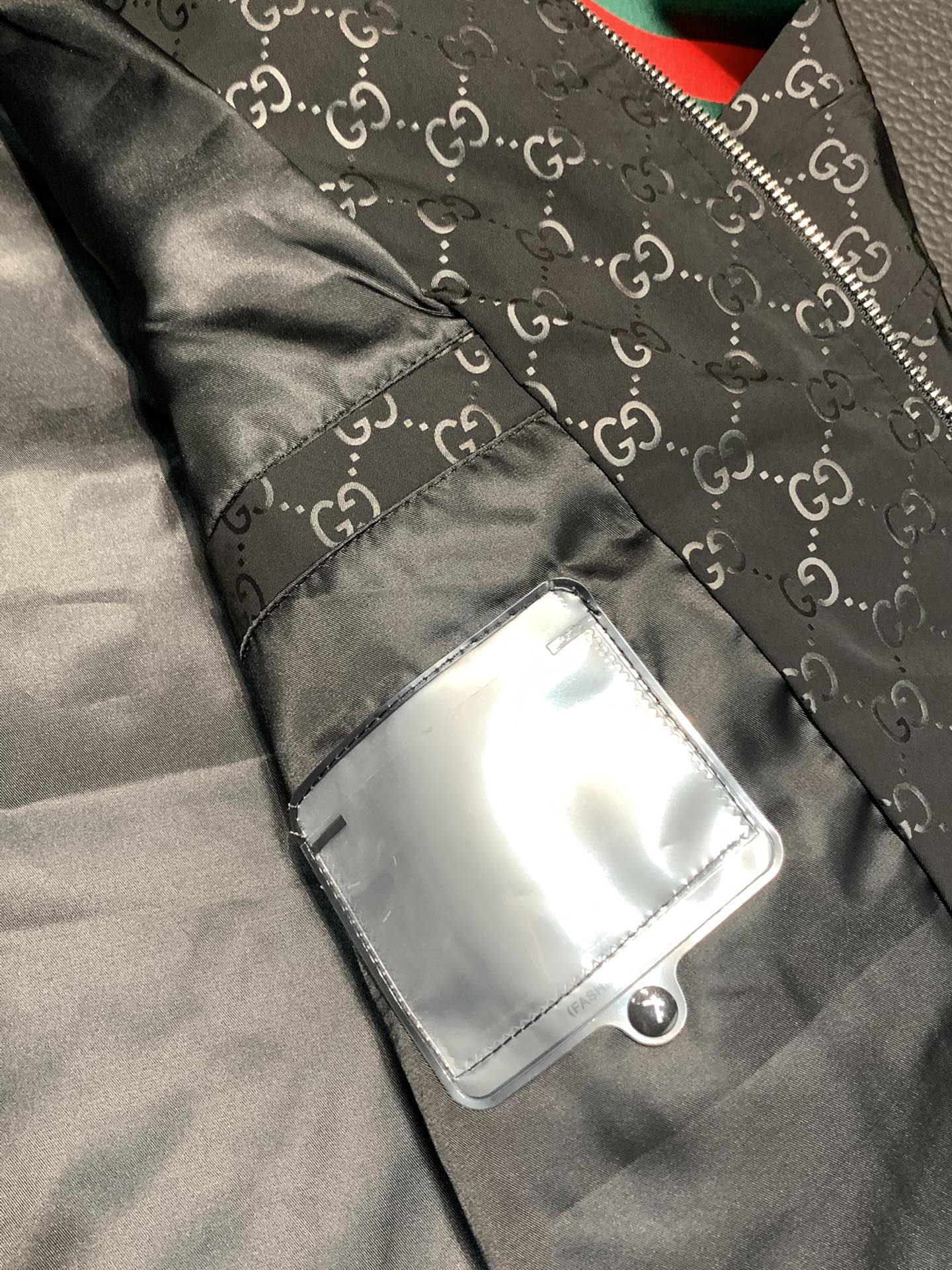 Hoodies & Sweatshirts