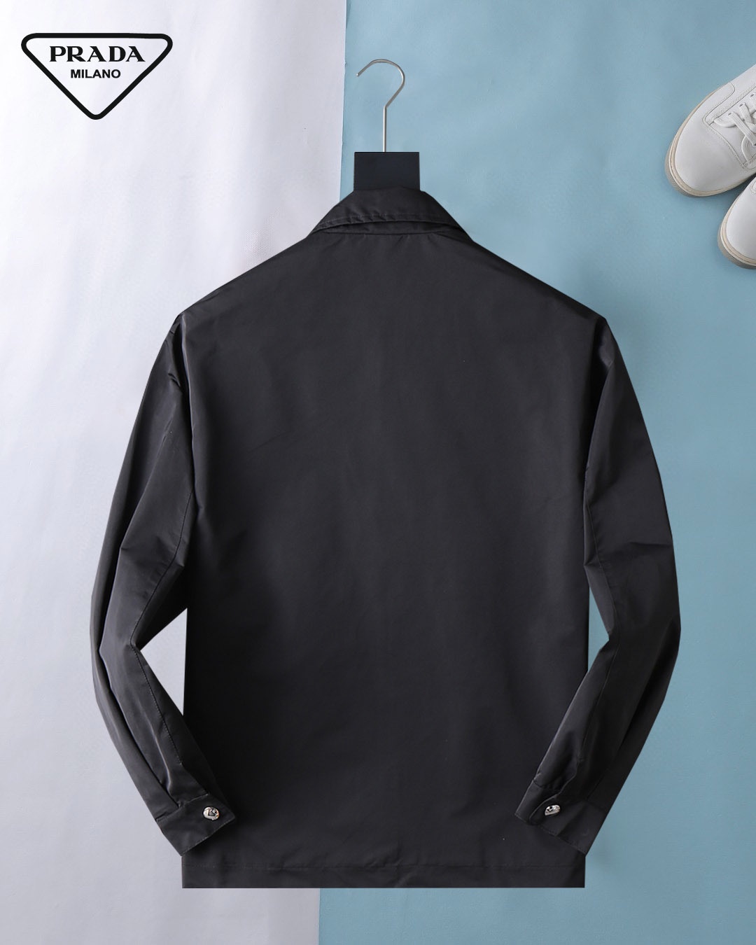 Hoodies & Sweatshirts