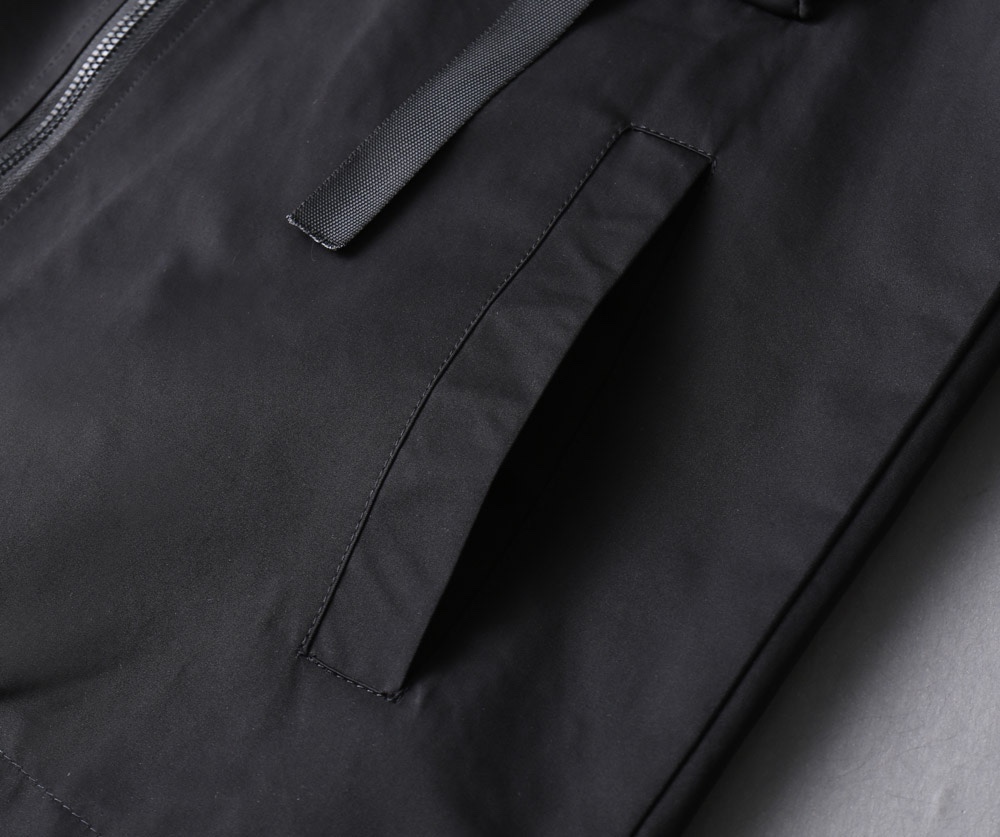 Hoodies & Sweatshirts