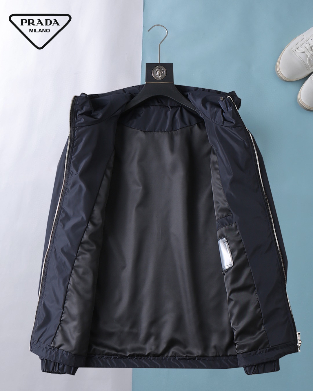 Hoodies & Sweatshirts