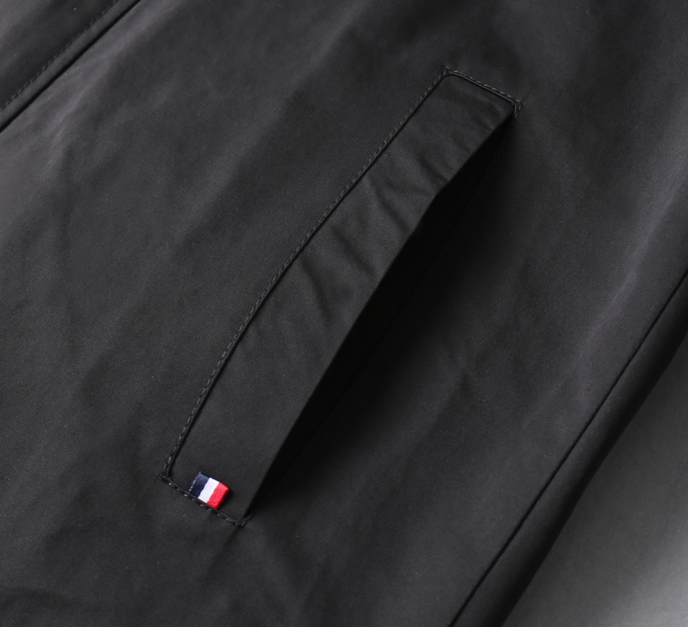 Hoodies & Sweatshirts