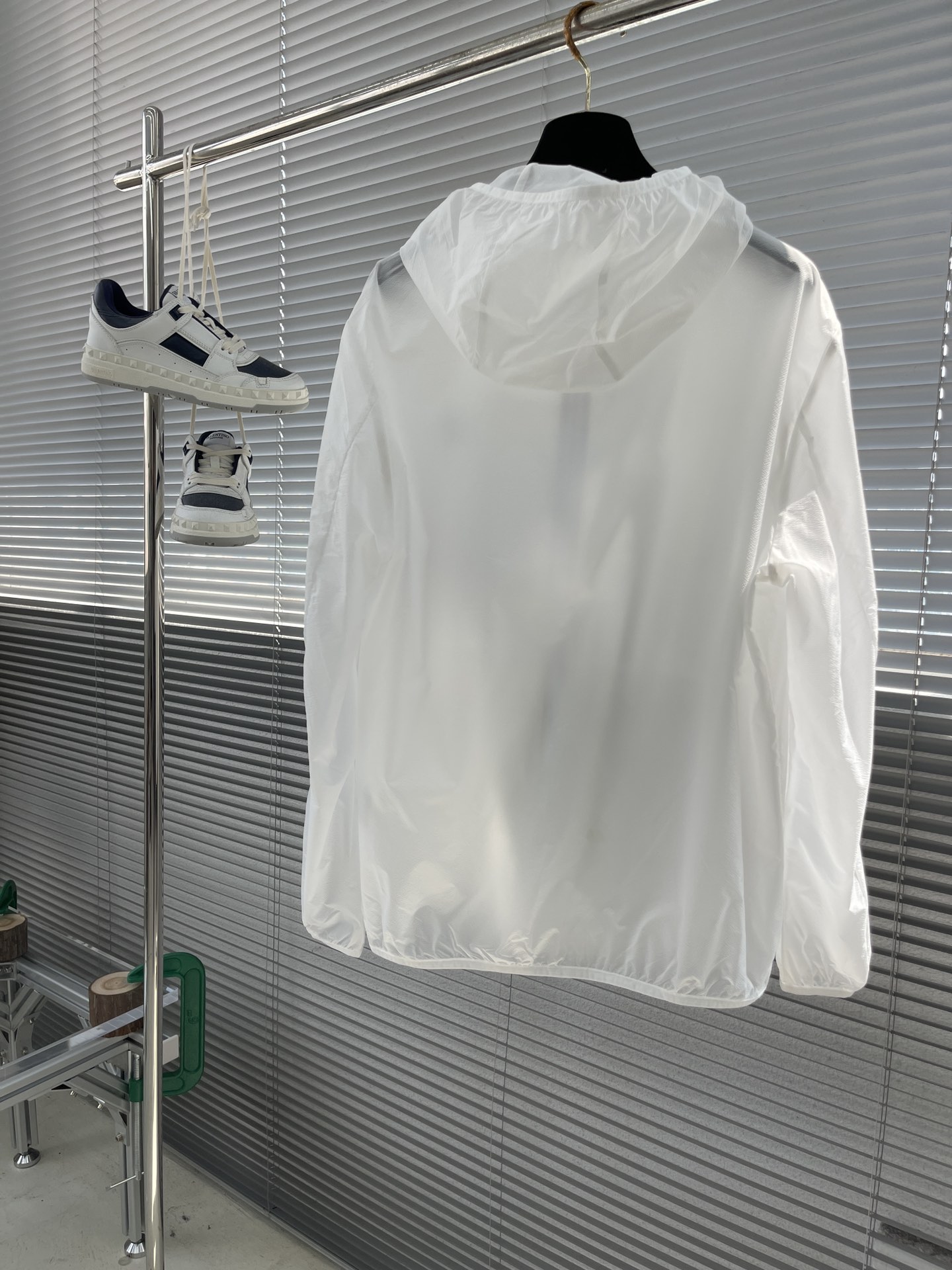 Hoodies & Sweatshirts